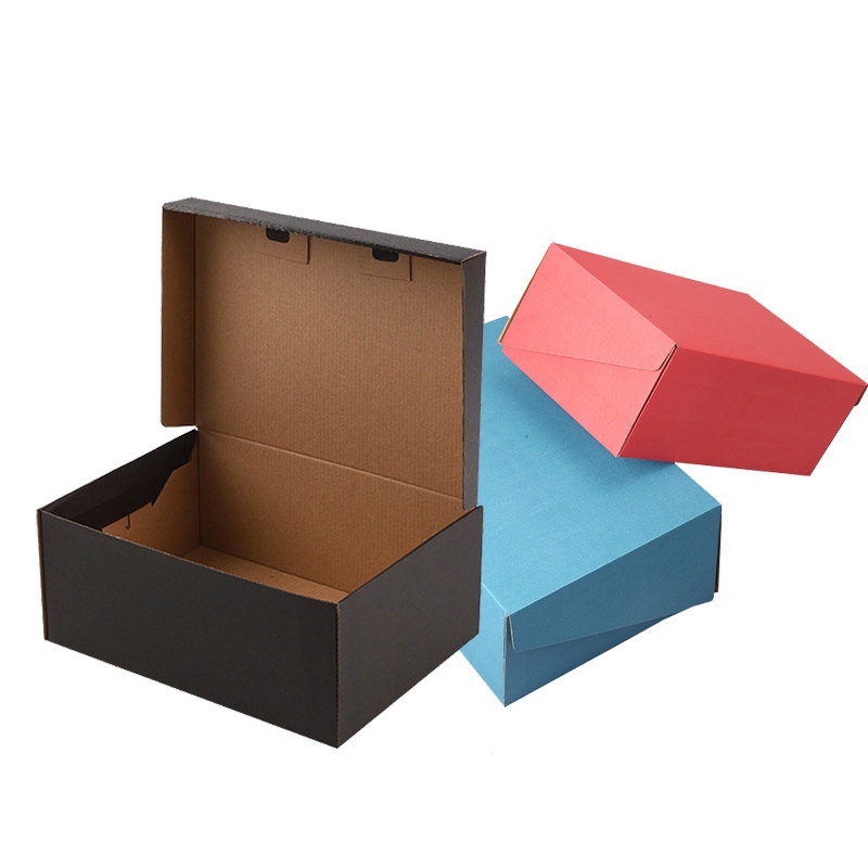 Kartoninė batų dėžutė