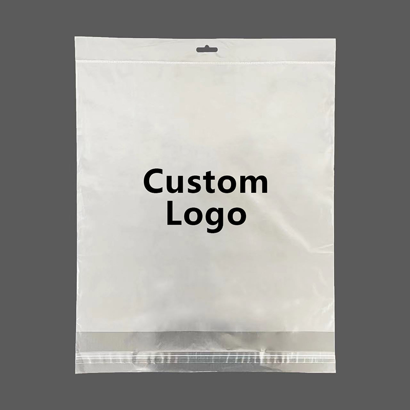 Perdirbtas pakabinamas krepšys